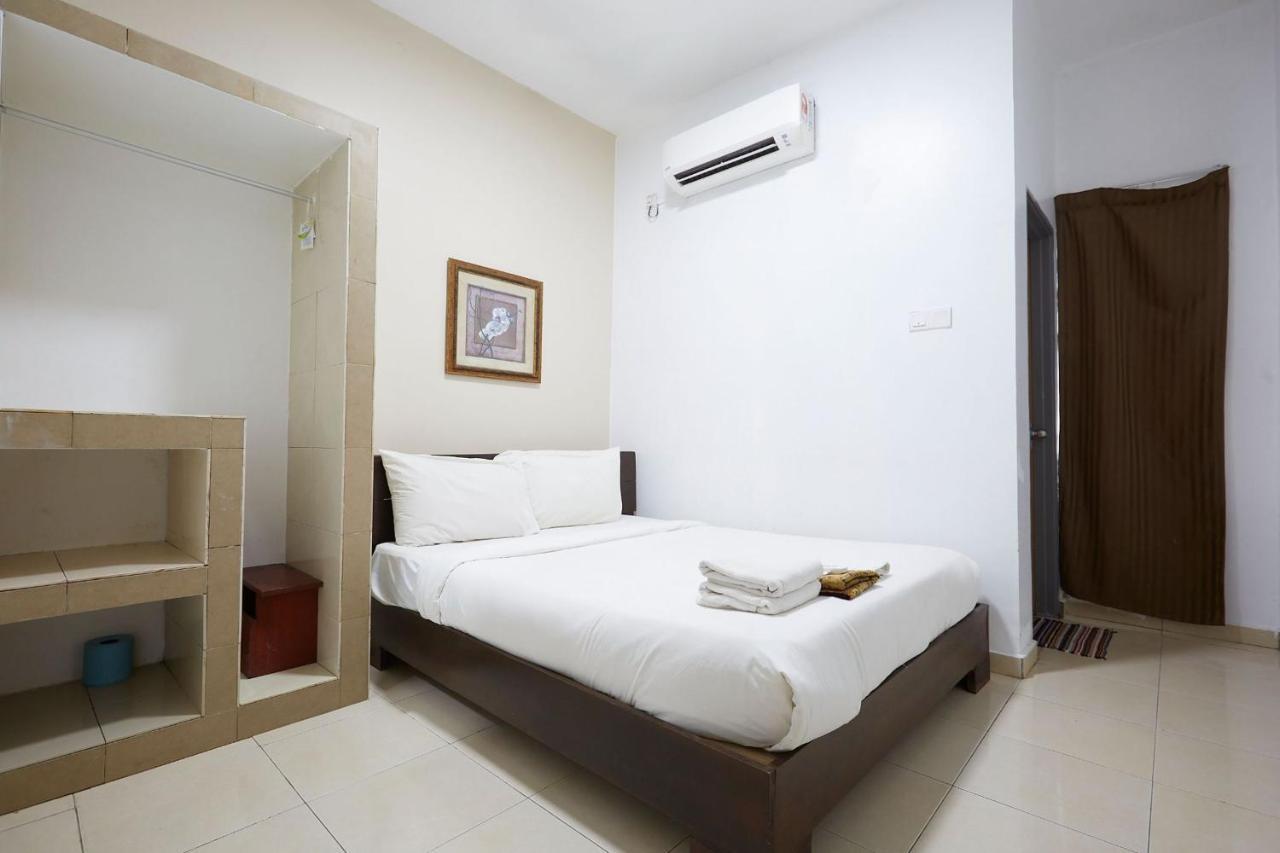 Estudio de 5500 m² con 1 baños de uso privado, en Beserah Kampung Sungai Karang Exterior foto