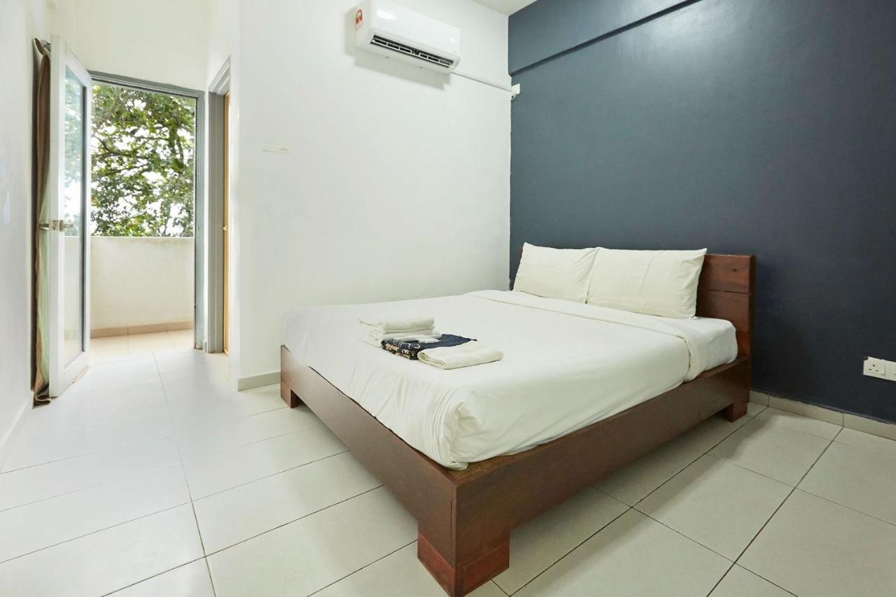Estudio de 5500 m² con 1 baños de uso privado, en Beserah Kampung Sungai Karang Exterior foto