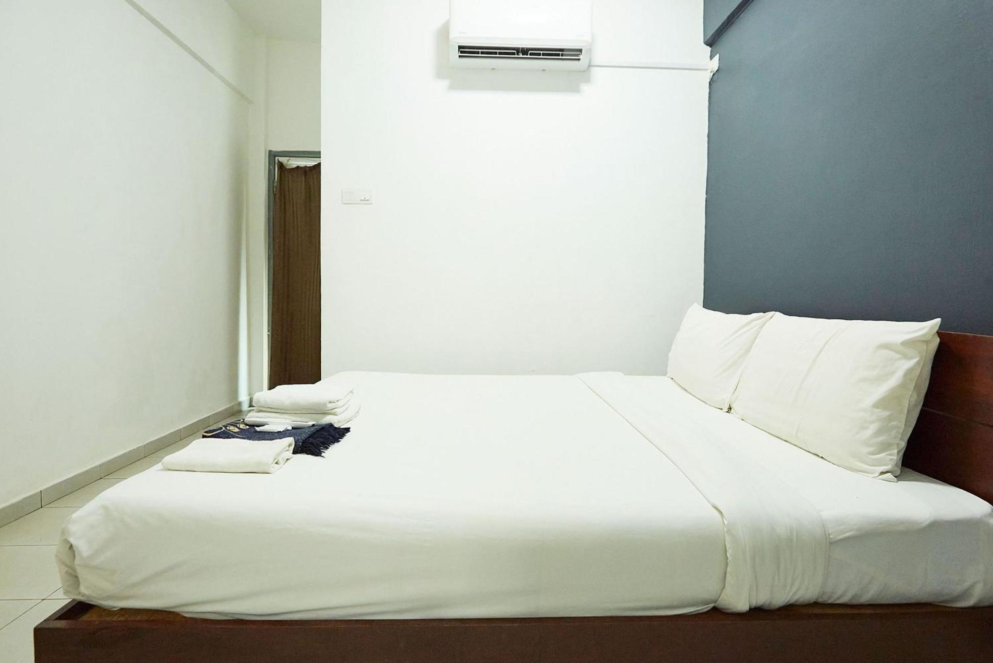 Estudio de 5500 m² con 1 baños de uso privado, en Beserah Kampung Sungai Karang Exterior foto