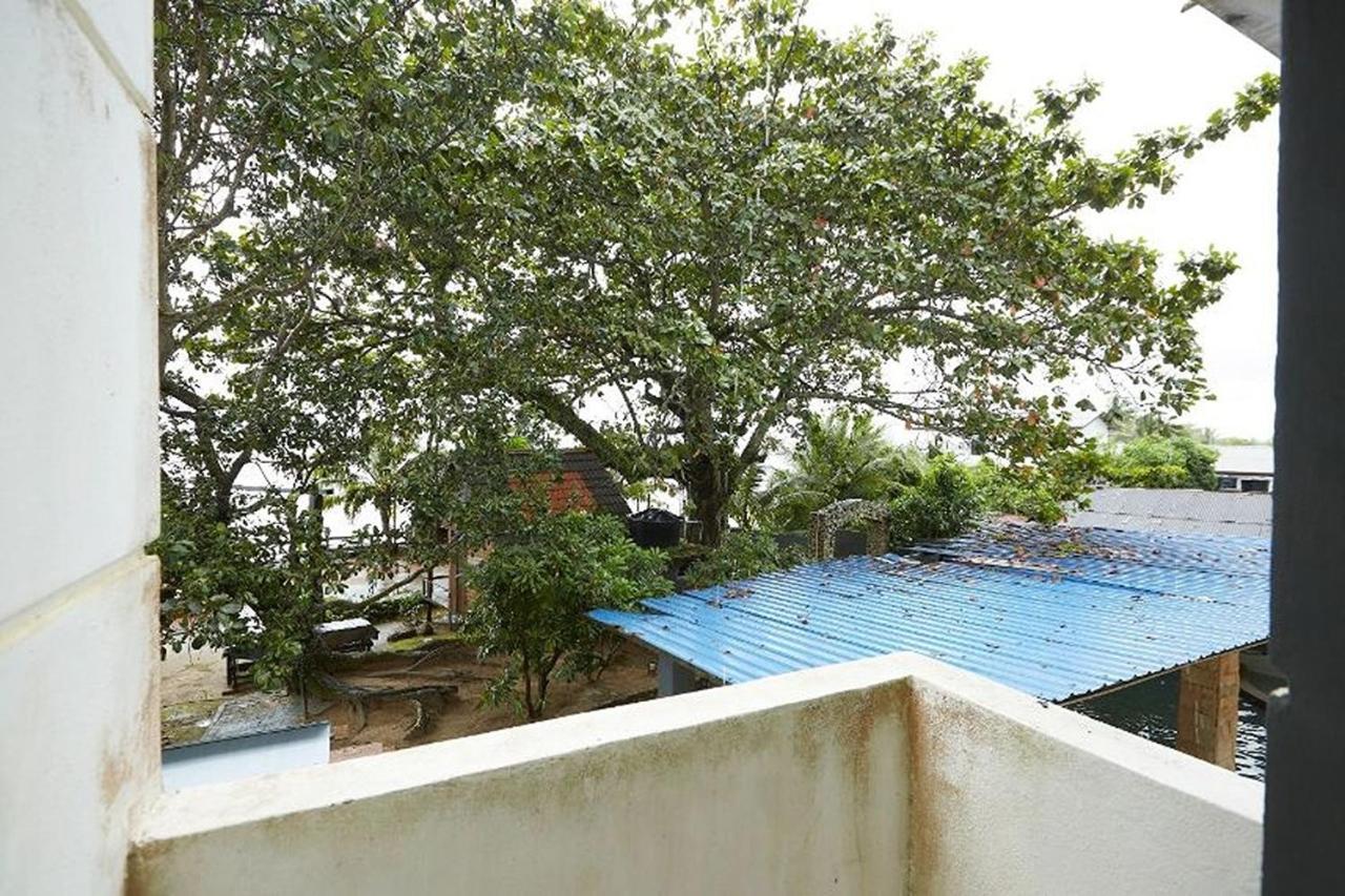 Estudio de 5500 m² con 1 baños de uso privado, en Beserah Kampung Sungai Karang Exterior foto